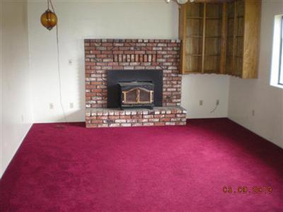8520 Redbank Road Bakersfield, CA 93307 - Photo 3 of 13 Gallery Image 3