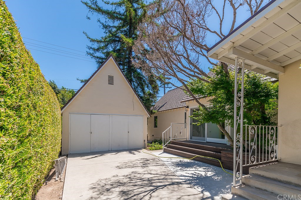 2000 Lorain Road San Marino, CA 91108 - Photo 23 of 27