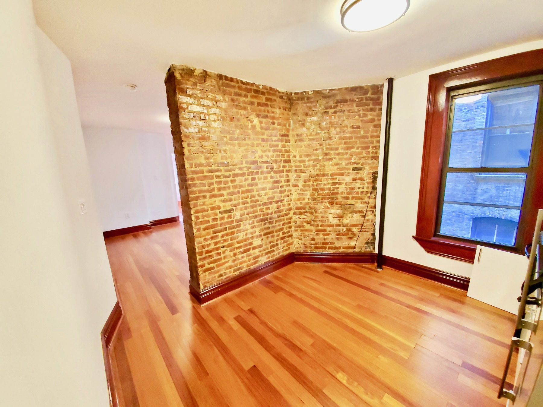 119 East 96th Street, Unit 15 Manhattan, NY 10128 - Photo 2 of 9