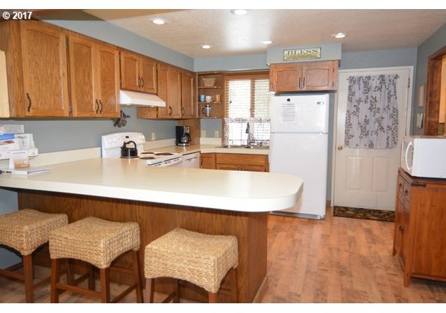 11 Pine Ridge Lane Sunriver, OR 97707 - Photo 10 of 25