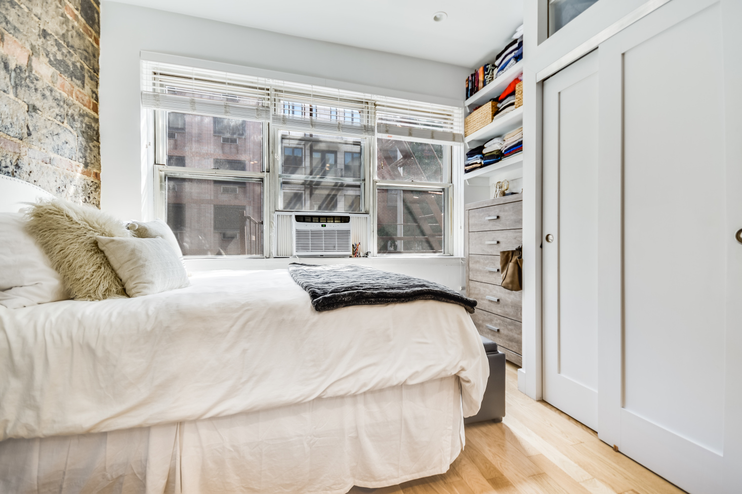 239 East 81st Street, Unit 2A Manhattan, NY 10028 - Photo 3 of 6