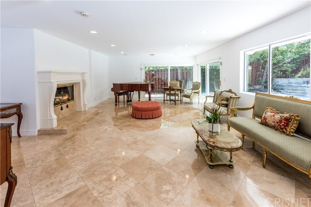 4450 La Barca Drive Tarzana, CA 91356 - Photo 6 of 28