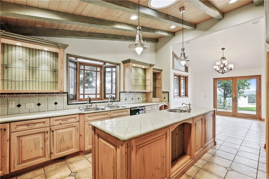 2380 Roscomare Road Los Angeles, CA 90077 - Photo 27 of 51