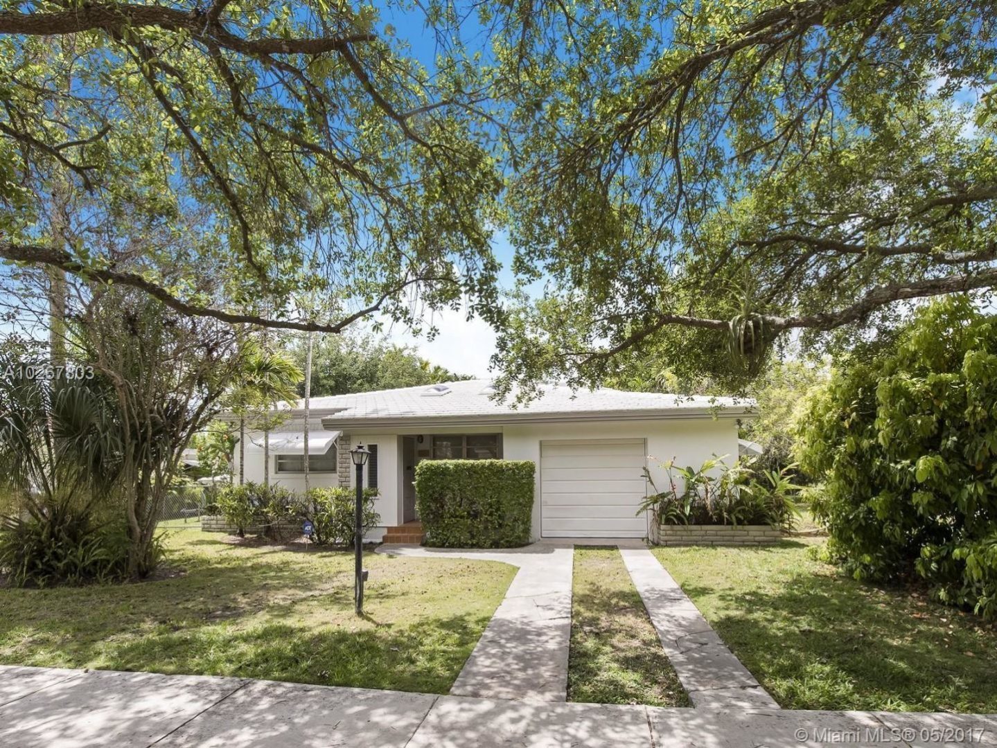 6090 Southwest 29th Street Miami, FL 33155 - Photo 2 of 14