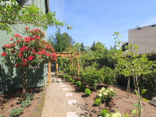 6700 Southwest Raleighview Court Portland, OR 97225 - Photo 16 of 16 Gallery Image 16