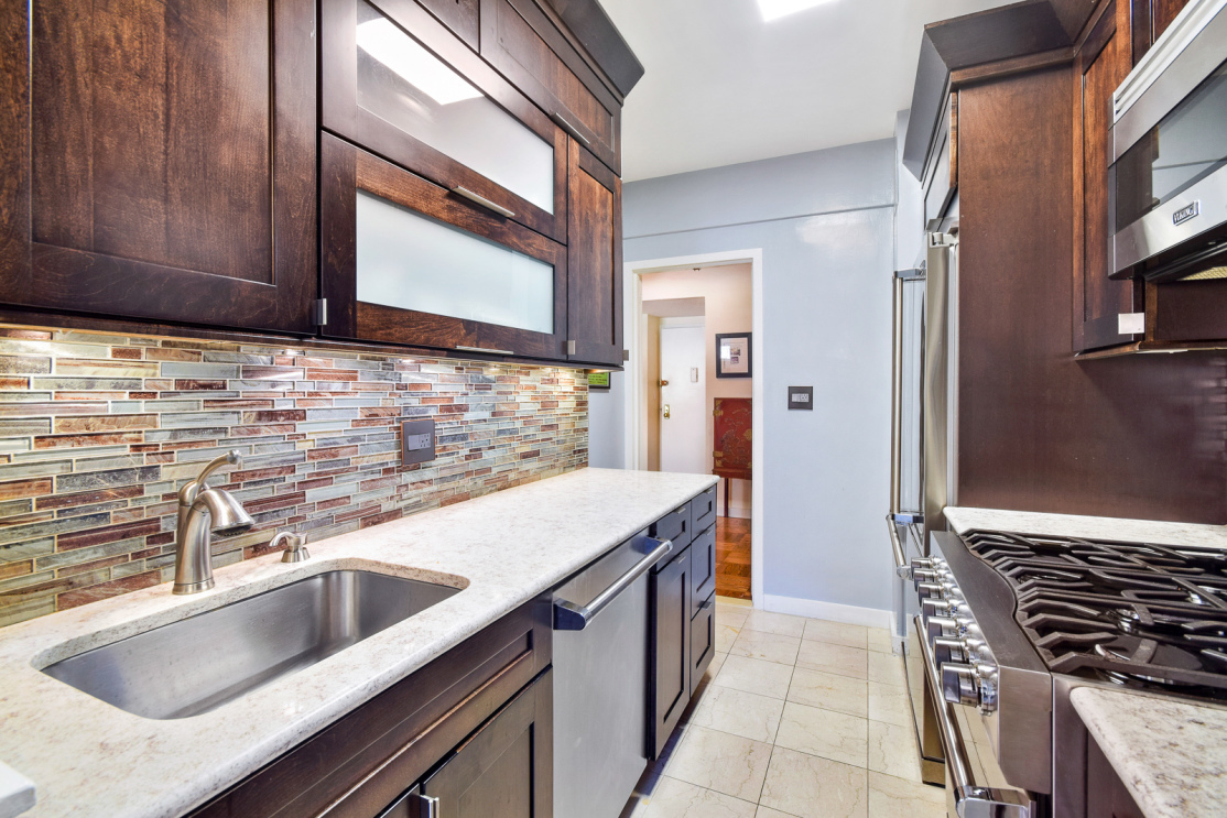 11 5th Avenue, Unit 4H Manhattan, NY 10003 - Photo 4 of 9