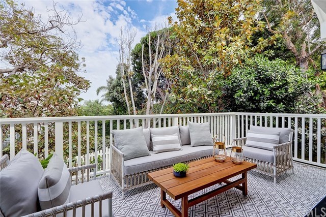 1016 John Street Manhattan Beach, CA 90266 - Photo 10 of 53