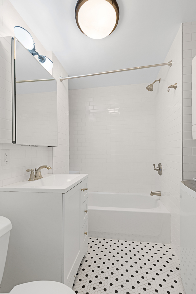 302 east 12th street , Unit #1 Manhattan, NY 10003 - Photo 6 of 8