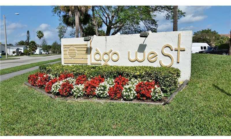 430 Commodore Drive, Unit 301 Plantation, FL 33325 - Photo 5 of 7