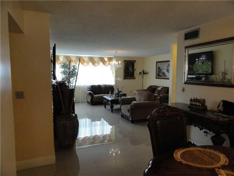 6861 Southwest 147th Avenue, Unit 3H Miami, FL 33193 - Photo 4 of 18