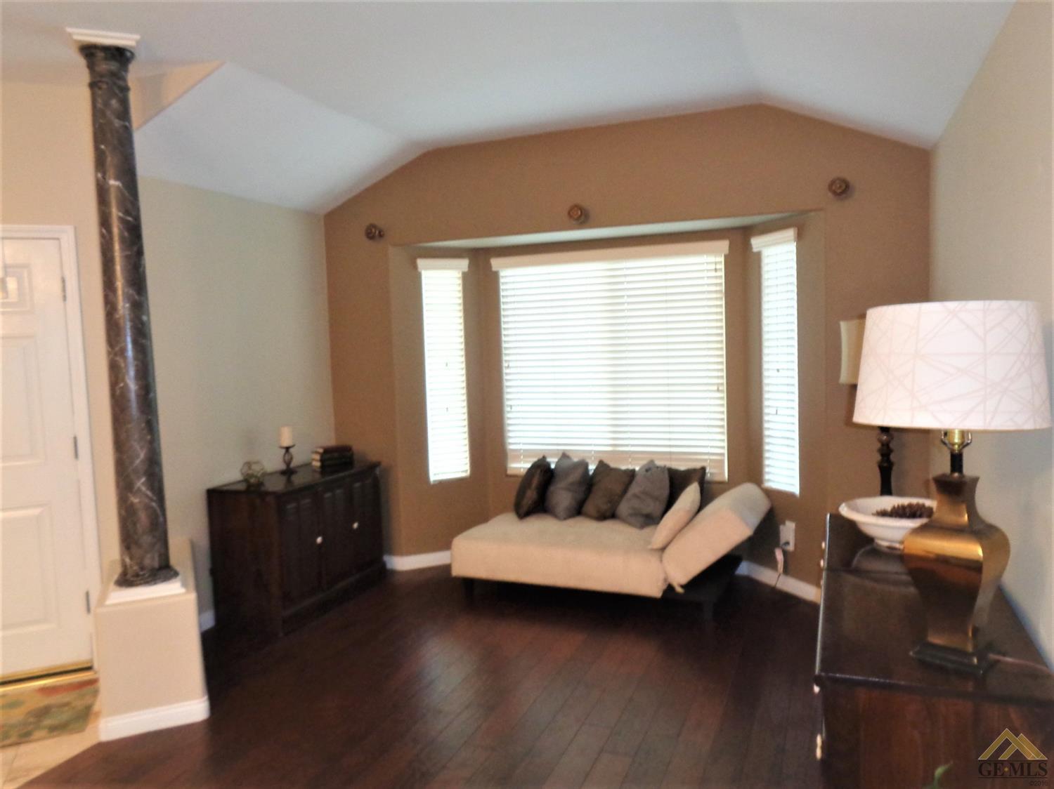 716 Faversham Way Bakersfield, CA 93311 - Photo 6 of 26