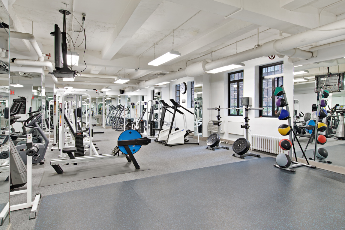 320 East 42nd Street, Unit 1901 Manhattan, NY 10017 - Photo 11 of 17