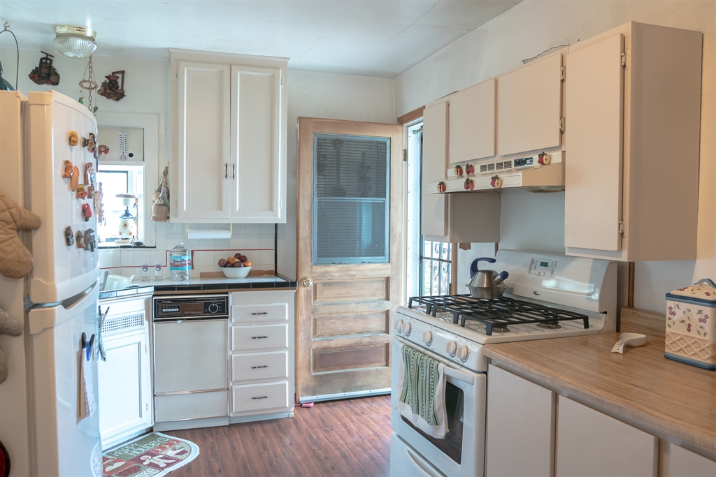 657 Concepcion Avenue Spring Valley, CA 91977 - Photo 5 of 12 Gallery Image 5