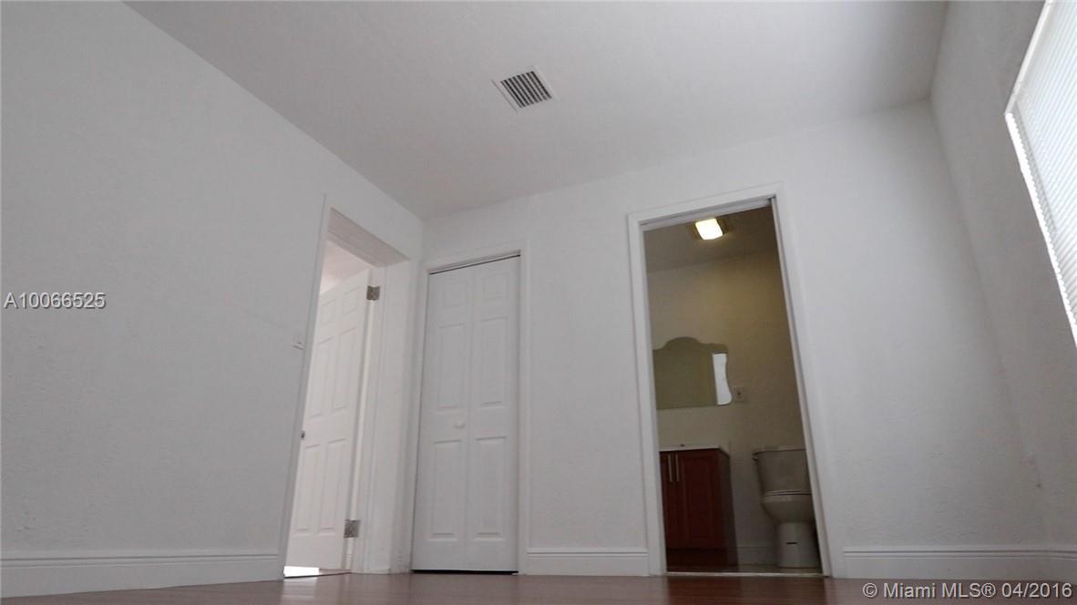 910 Northwest 89th Street Miami, FL 33150 - Photo 27 of 35