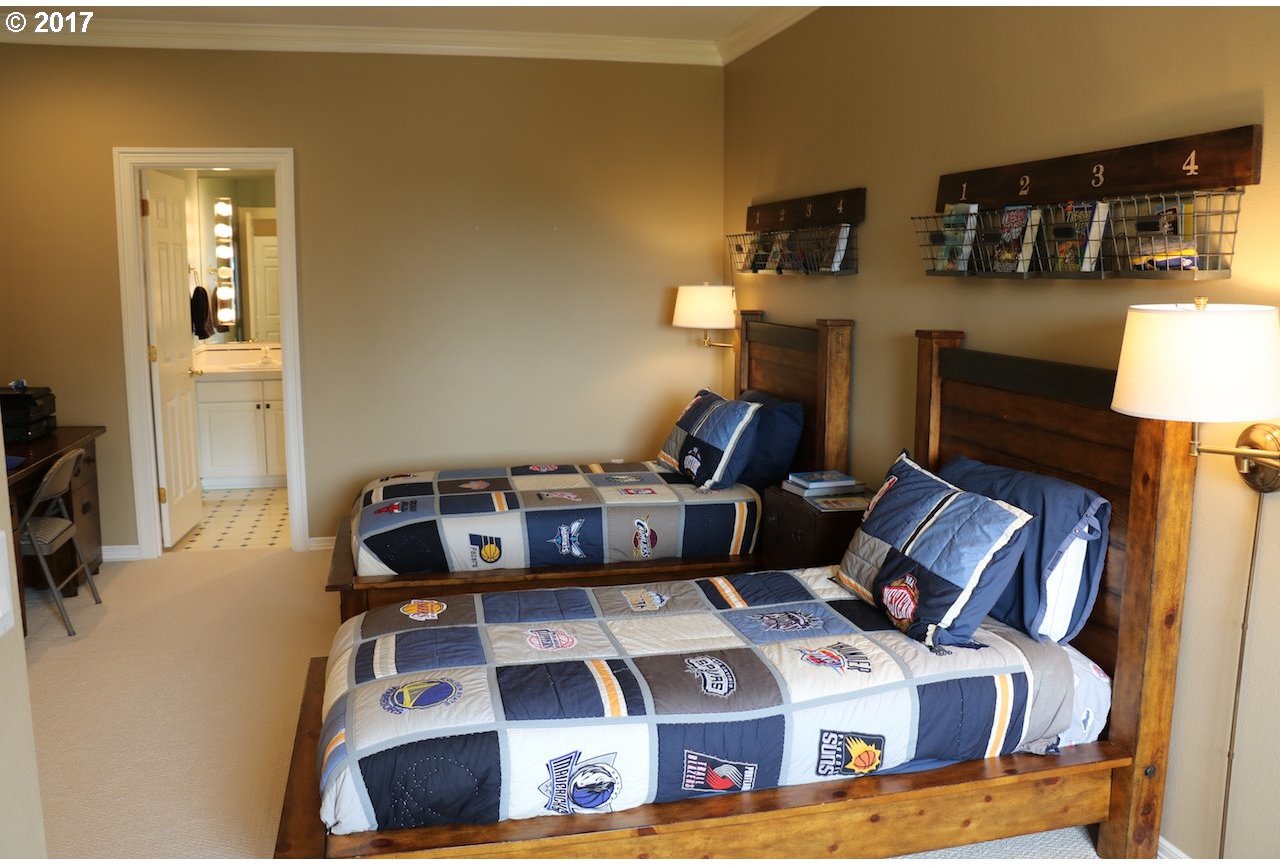 4153 Southeast Augusta Loop Gresham, OR 97080 - Photo 22 of 32 Gallery Image 22
