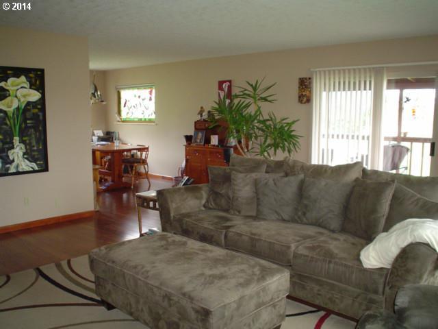 1260 Multnomah Road Hood River, OR 97031 - Photo 4 of 16 Gallery Image 4