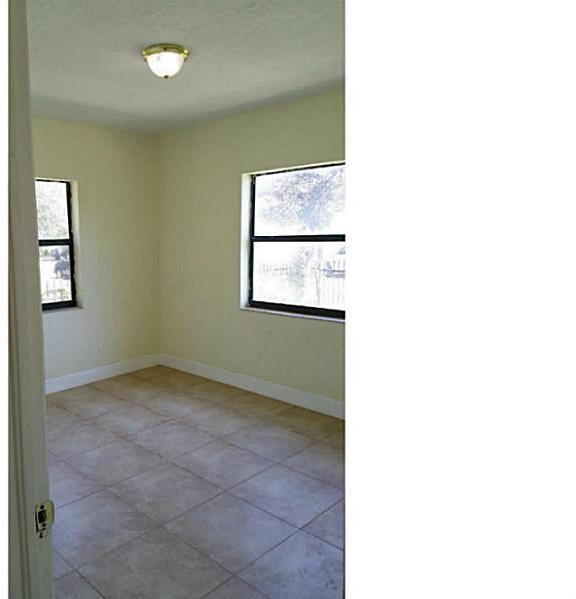 245 Northwest 117th Street Miami, FL 33168 - Photo 6 of 17