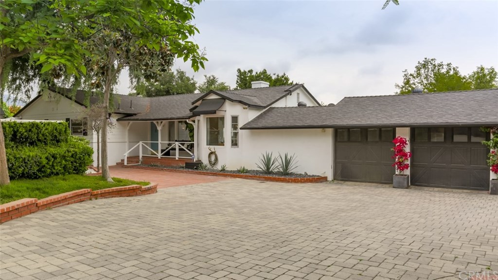 154 Allen Avenue Glendale, CA 91201 - Photo 7 of 32