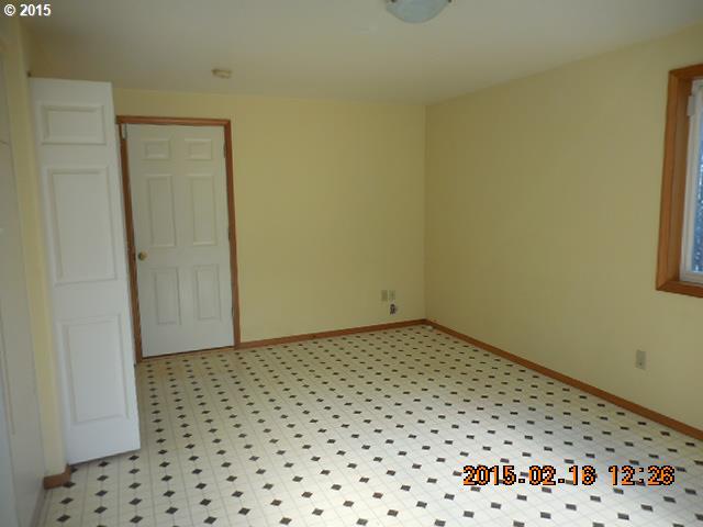 21498 Southwest Jay Street Aloha, OR 97003 - Photo 4 of 12