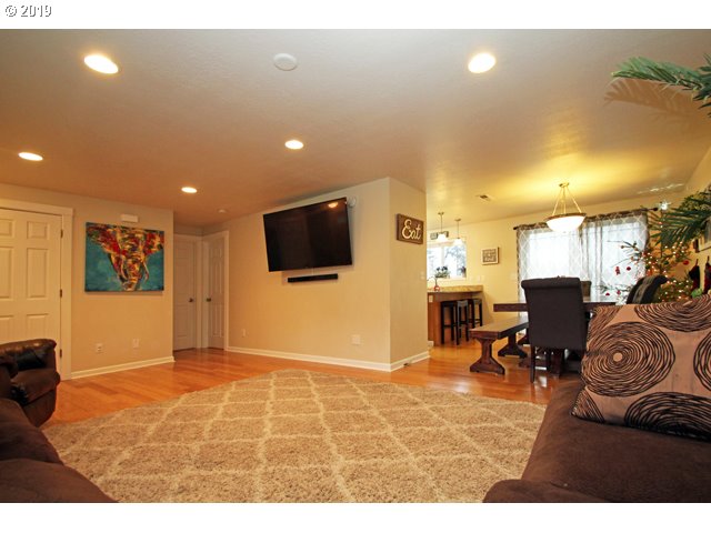 1783 Brandy Way Springfield, OR 97477 - Photo 5 of 31