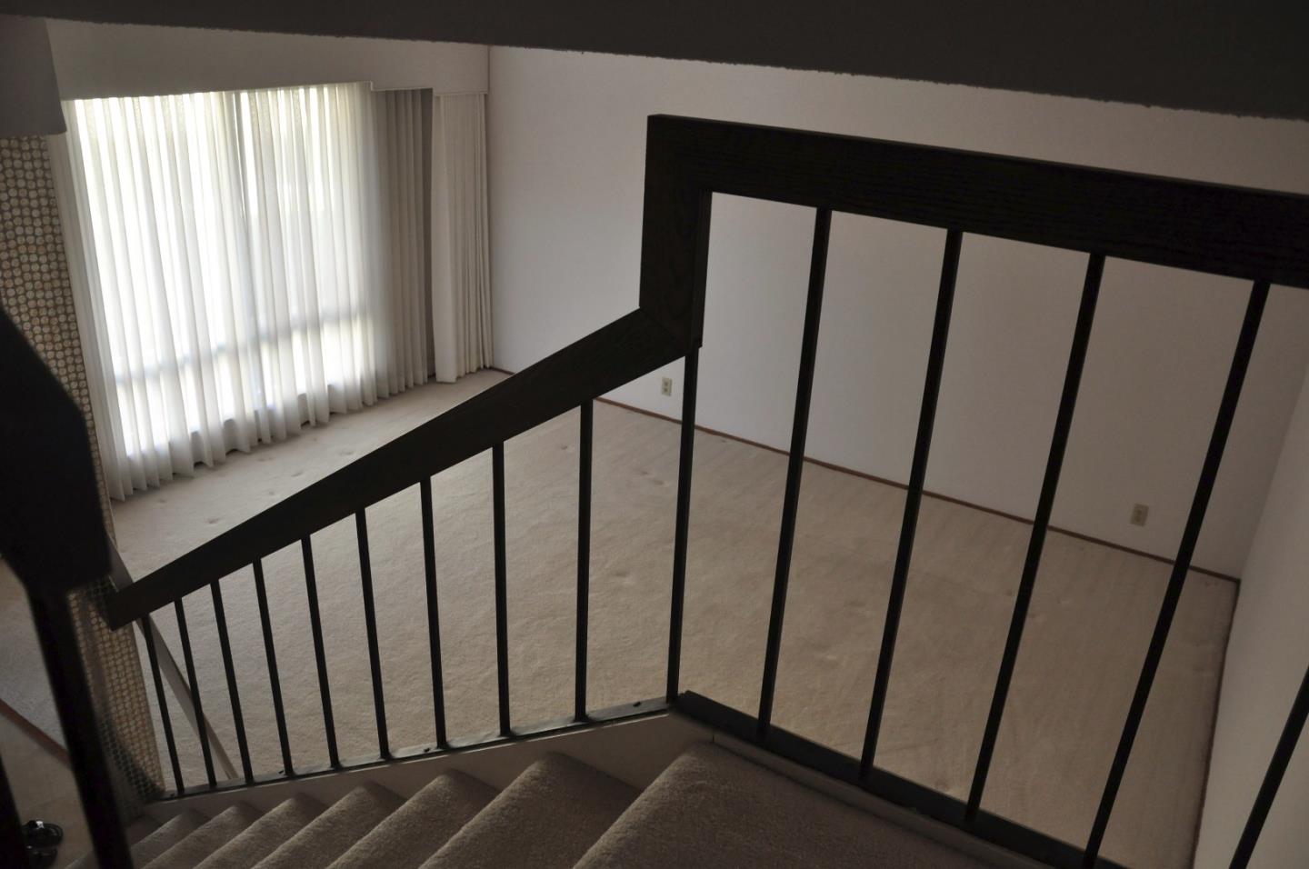 138 Beach Park Boulevard Foster City, CA 94404 - Photo 3 of 10