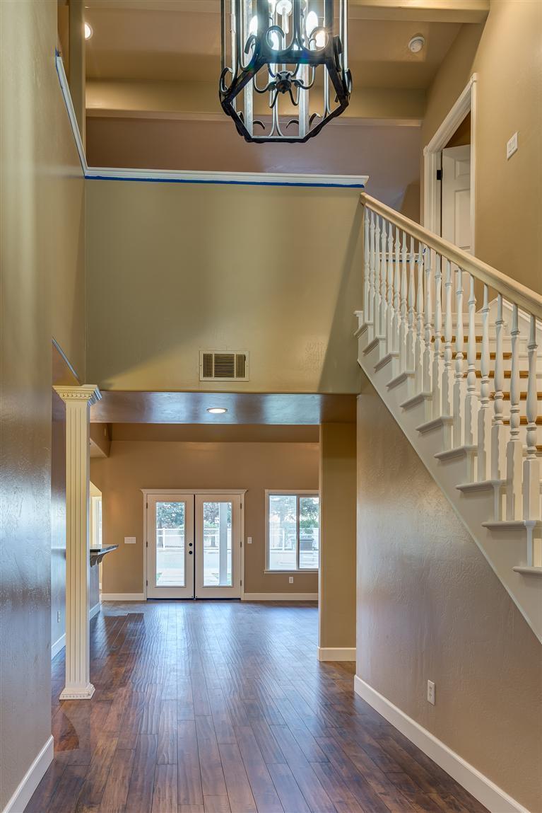 19481 Padron Court Bakersfield, CA 93314 - Photo 3 of 20