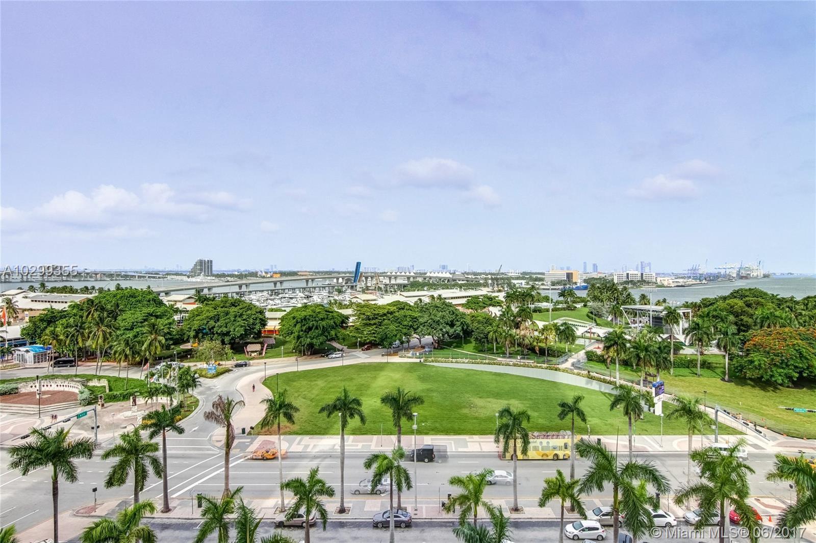 253 Northeast 2nd Street, Unit 1710 Miami, FL 33132 - Photo 26 of 35
