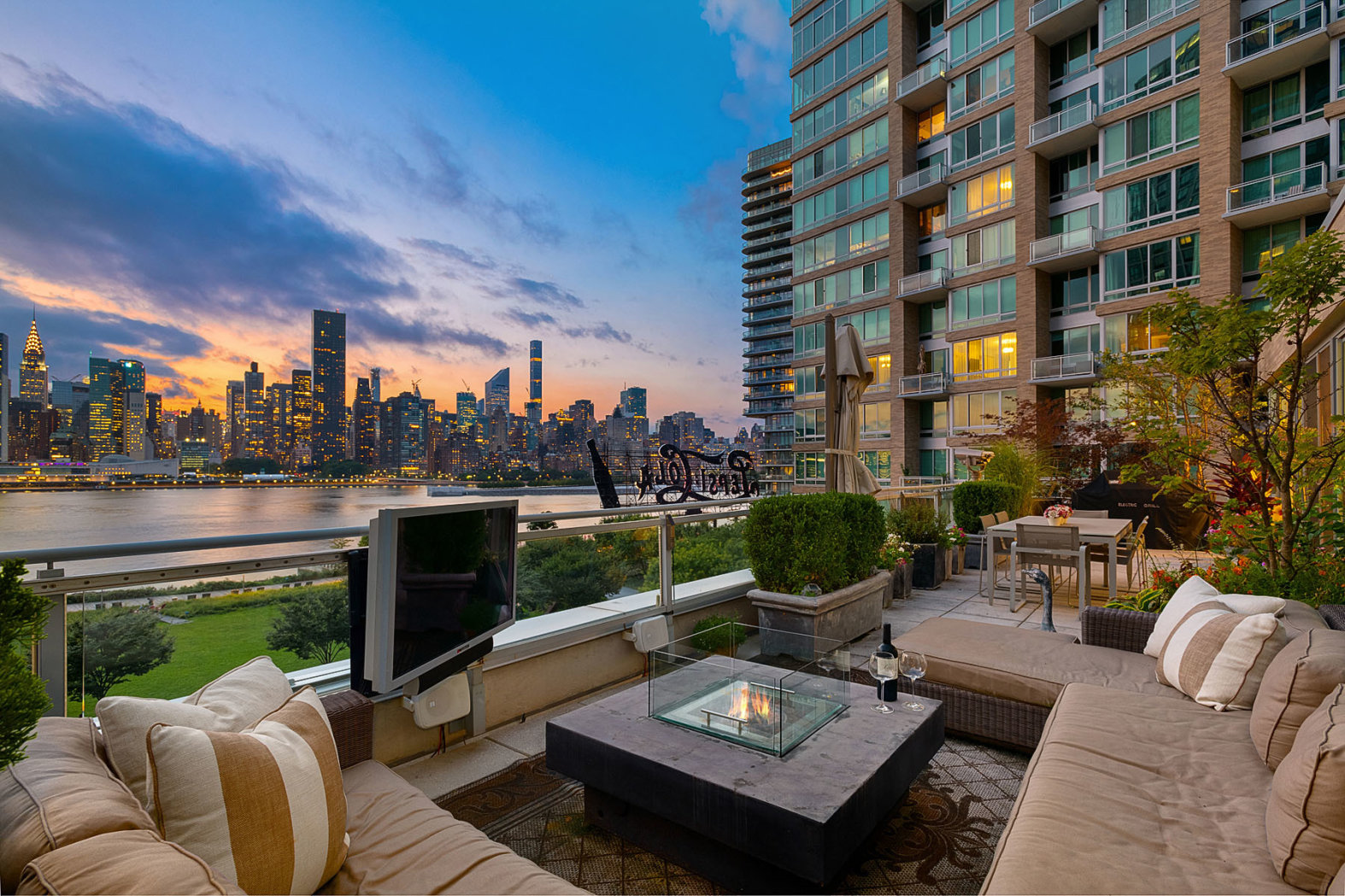 46-30 Center Boulevard, Unit 512 Queens, NY 11109 - Photo 16 of 35