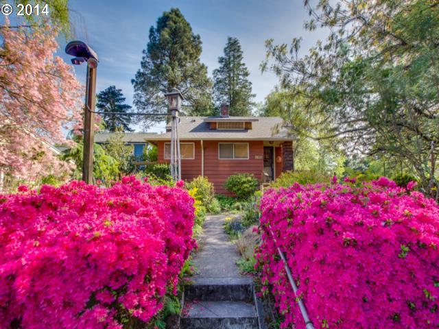 1306 Southeast Yukon Street Portland, OR 97202 - Photo 15 of 16