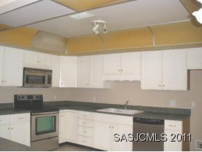 139 Pompano Road St. Augustine, FL 32086 - Photo 7 of 24 KITCHEN