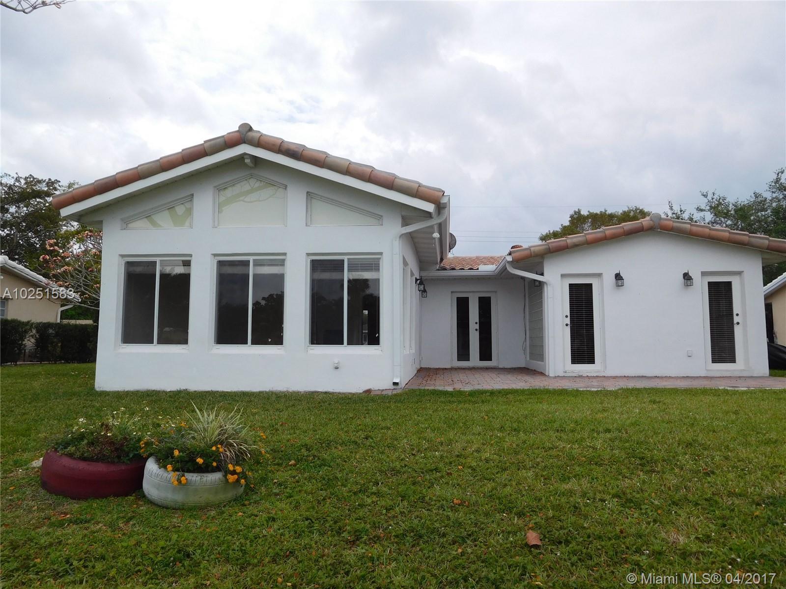14801 Lewis Road Miami Lakes, FL 33014 - Photo 12 of 23 Gallery Image 12