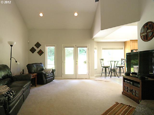18400 Southwest Courtney Road Sherwood, OR 97140 - Photo 7 of 14 Gallery Image 7