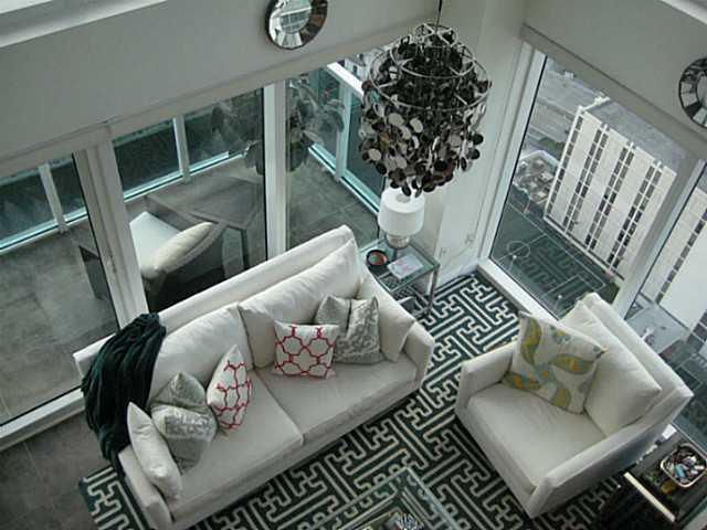 41 Southeast 5th Street, Unit 2201 Miami, FL 33131 - Photo 11 of 25