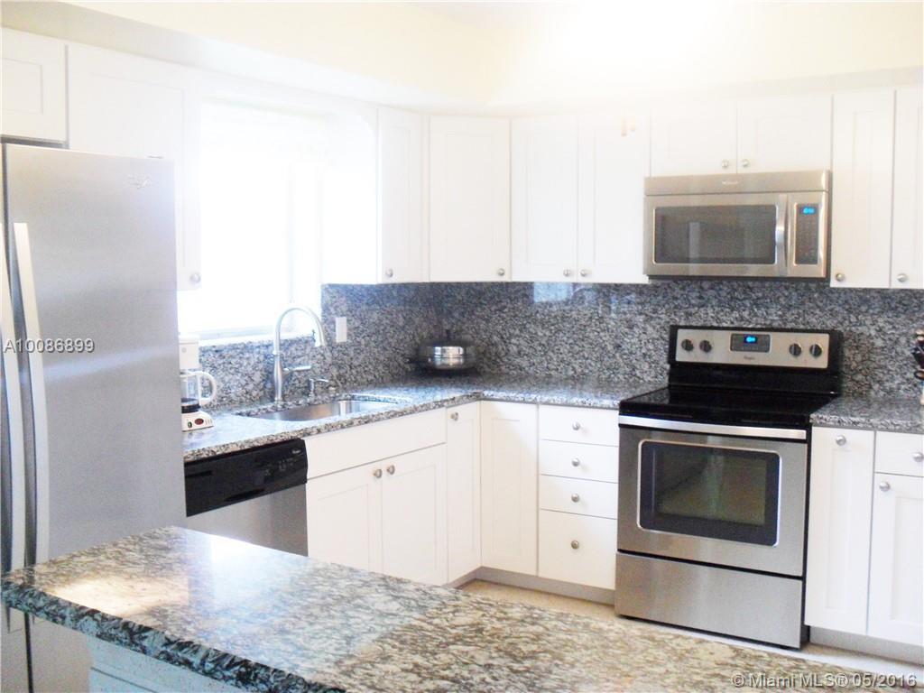 3346 Coolidge Street Hollywood, FL 33021 - Photo 3 of 29
