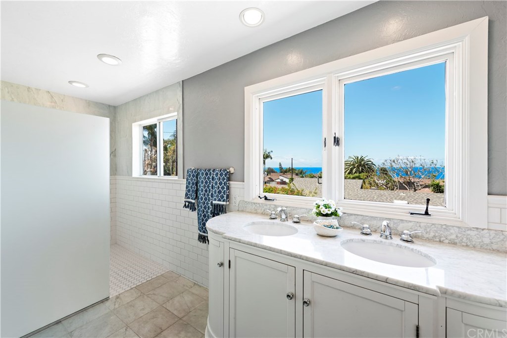 435 Agate Street Laguna Beach, CA 92651 - Photo 16 of 29 Master Bathroom