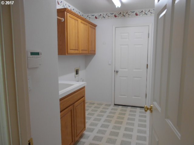 2380 Miller Farm Road Woodburn, OR 97071 - Photo 8 of 24 Gallery Image 8