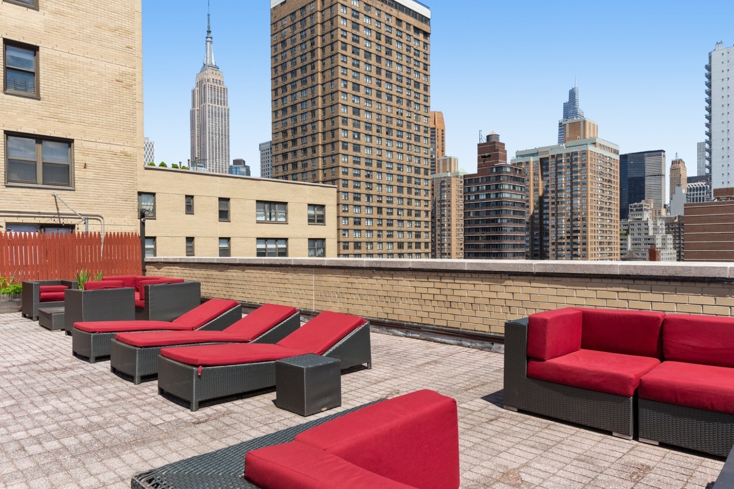 Chesapeake House 201 E 28th St, Manhattan, NY 10016 - Photo 8 of 9