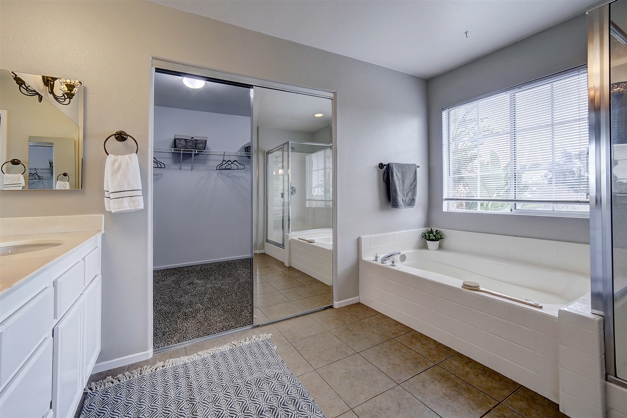 374 River Ranch Way Oceanside, CA 92057 - Photo 11 of 22 Gallery Image 11