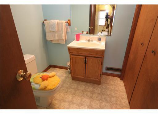565 Saxonburg Road Butler, PA 16002 - Photo 13 of 16