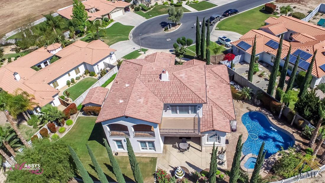 13407 Raphael Avenue Bakersfield, CA 93306 - Photo 4 of 40