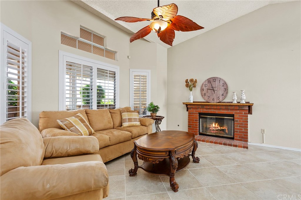 26592 Braddock Road Menifee, CA 92586 - Photo 7 of 36