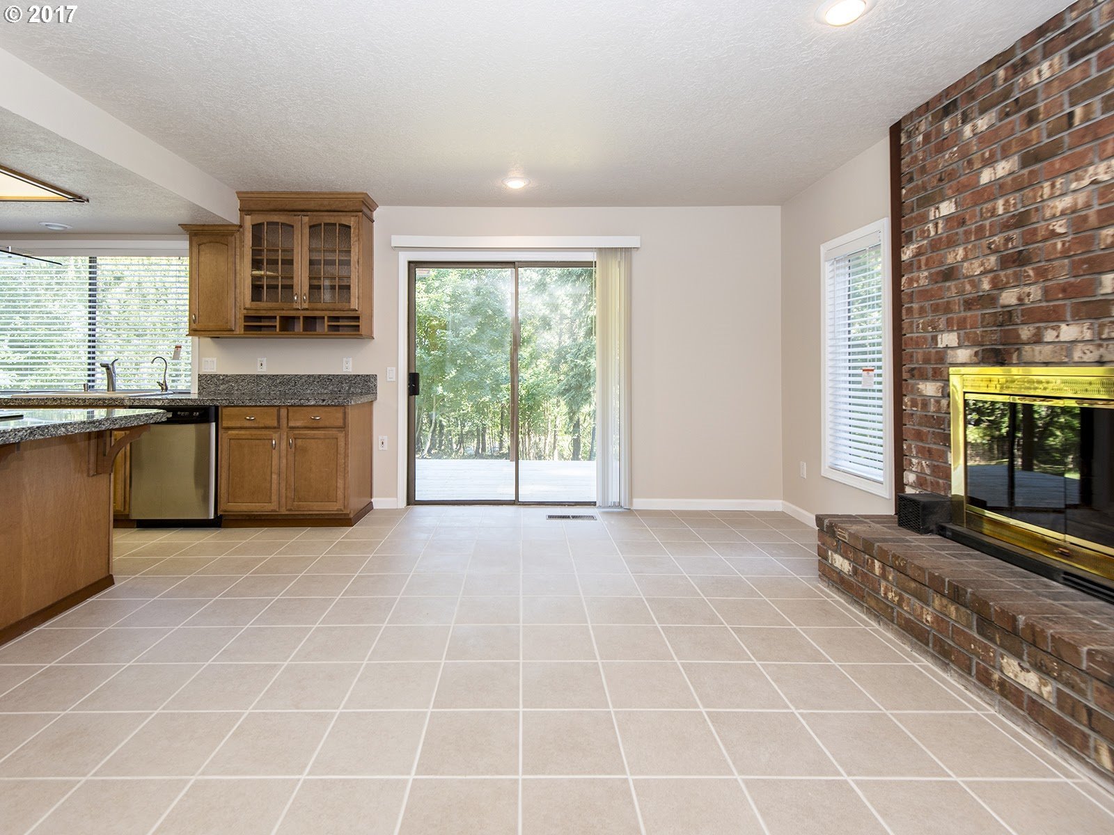 20405 Southwest Gassner Road Beaverton, OR 97007 - Photo 8 of 24