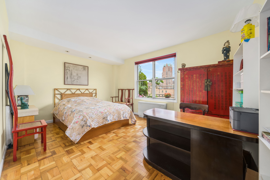 207 East 74th Street, Unit PHA Manhattan, NY 10021 - Photo 5 of 15