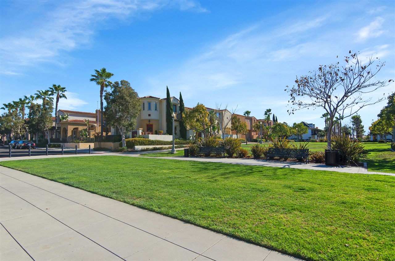2116 Historic Decatur Road San Diego, CA 92106 - Photo 15 of 15 Promenade Area