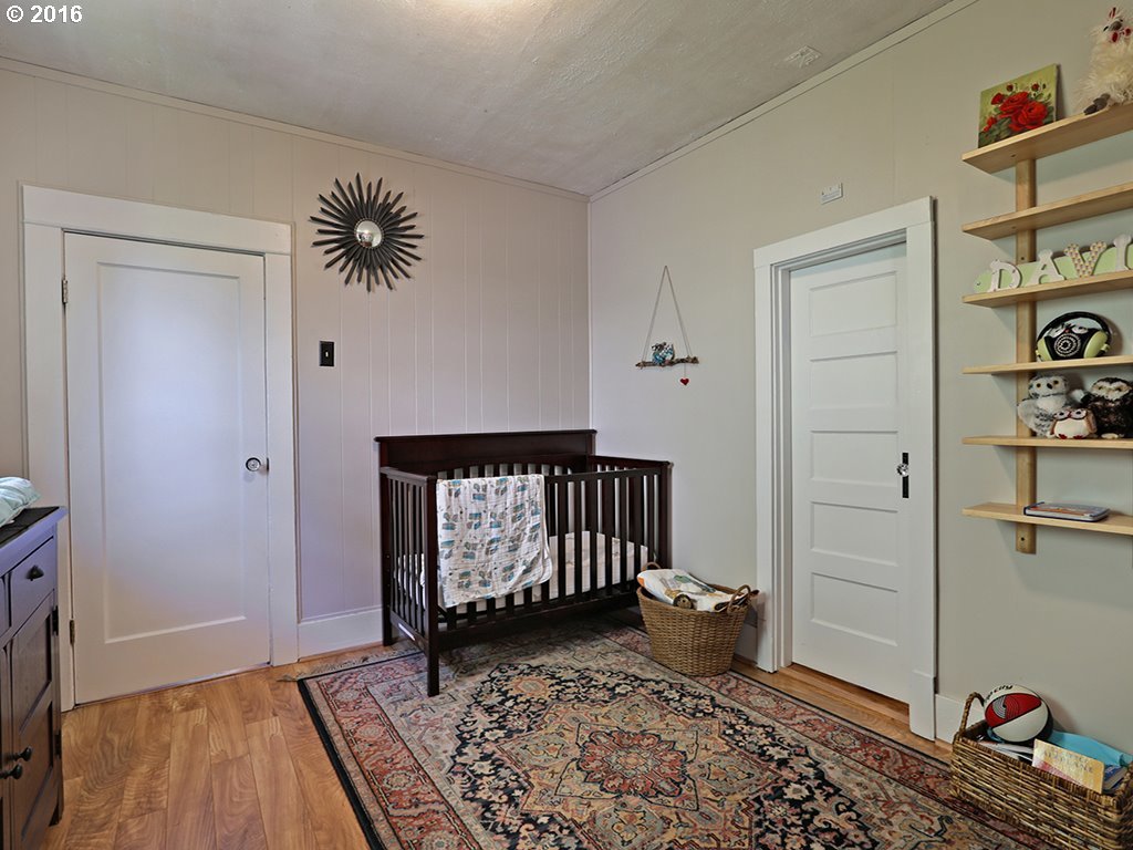 6722 Southeast Reedway Street Portland, OR 97206 - Photo 12 of 13 Gallery Image 12