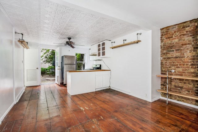 262 Berry Street, Unit GARDEN Brooklyn, NY 11249 - Photo 3 of 5