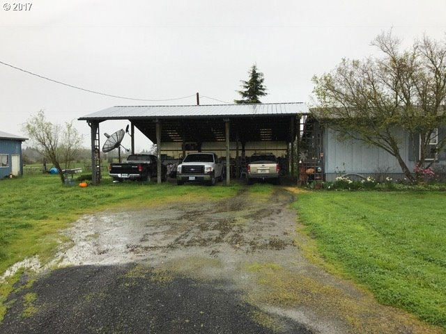 4339 Nonpareil Road Sutherlin, OR 97479 - Photo 2 of 4
