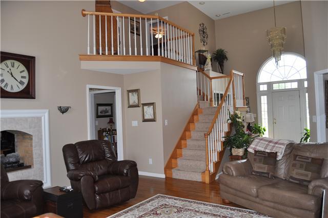 574 Shadowbrook Road Winchester, TN 37398 - Photo 18 of 30 Stairway to upper level