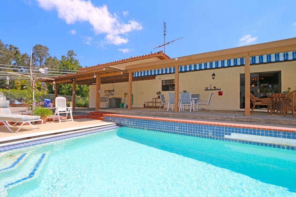 3209 Yucca Terrace Fallbrook, CA 92028 - Photo 13 of 21 Gallery Image 13