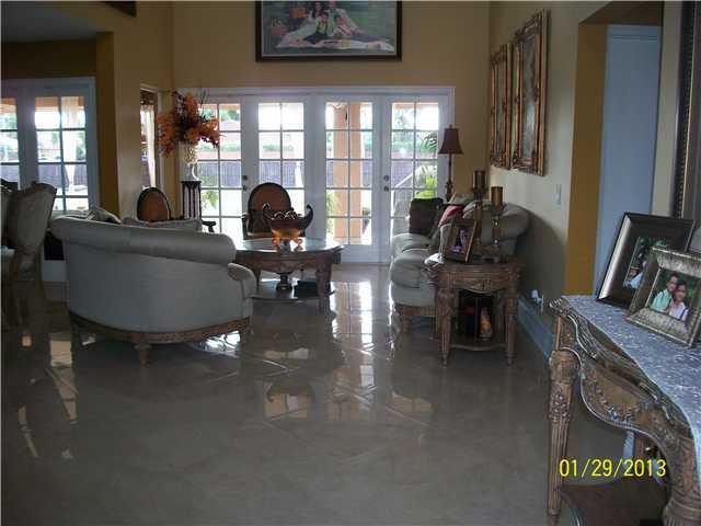 4620 Southwest 156th Place Miami, FL 33185 - Photo 3 of 25